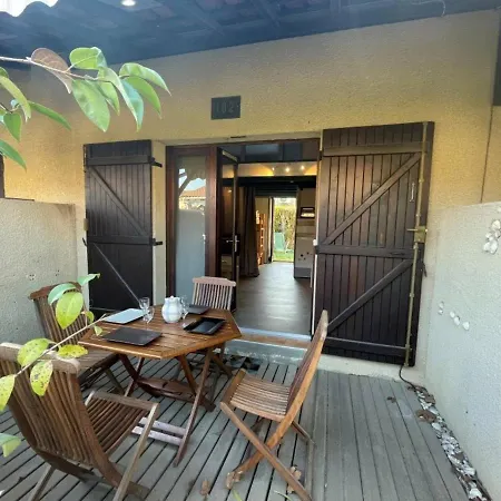 2 Pieces Mezzanine, 6 Couchages, Piscine, 900m De La Plage, Saint-cyprien - Fr-1-225d-126 Ferienhaus